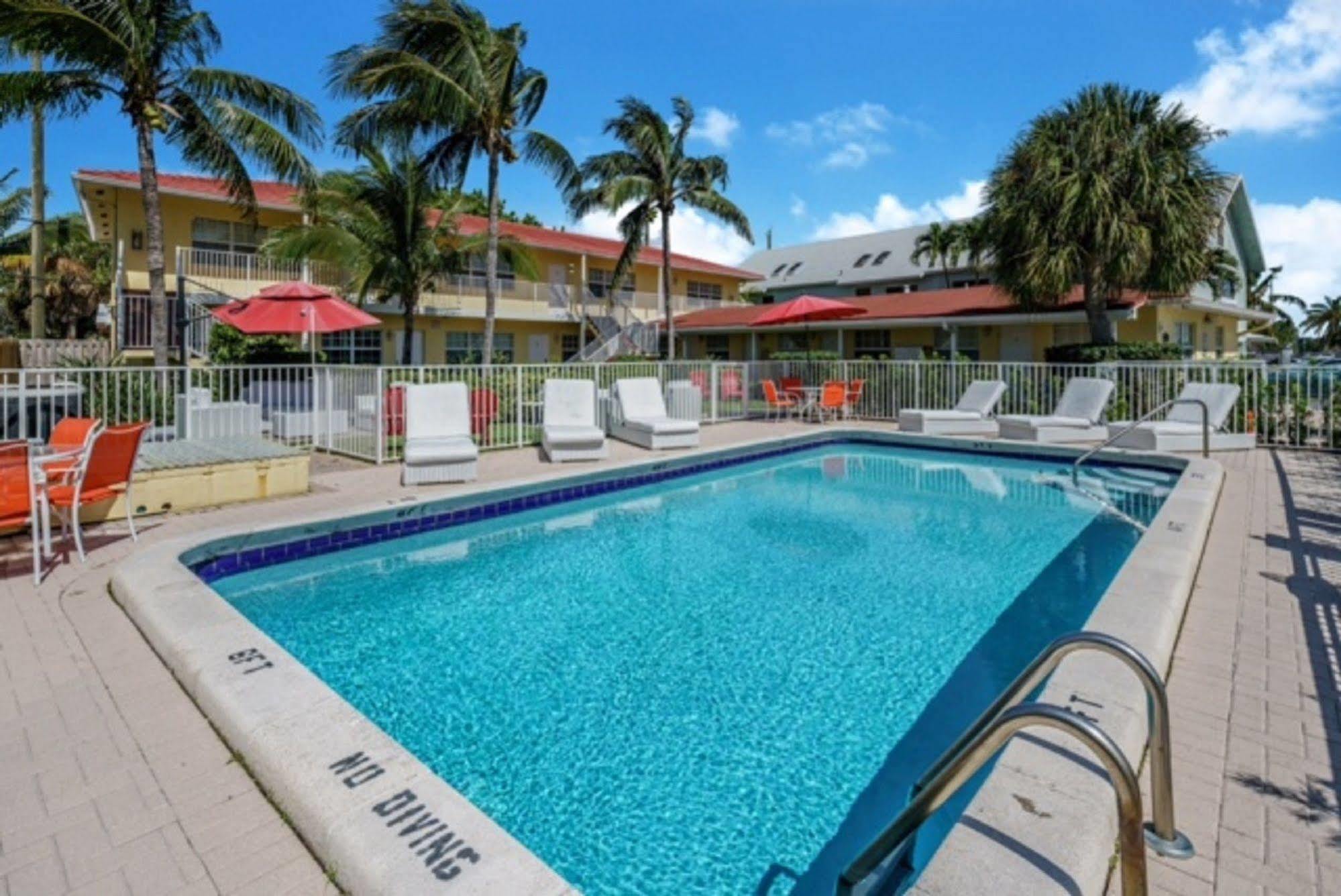 Luna Paradise By The Sea Lauderdale-by-the-Sea Exterior photo